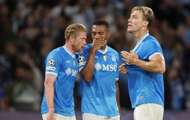 图片报：米兰对金玟哉感兴趣，在今夏就曾观察过他